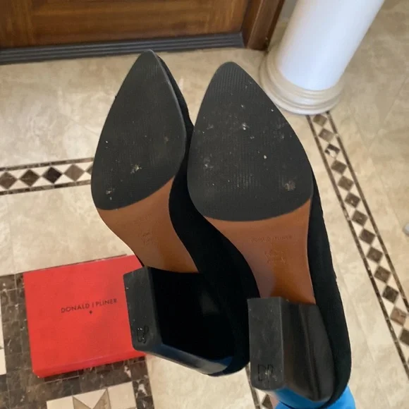 Excellent perfect condition. Smoke and pet free home. Gorgeous on. - Picture 6 of 7